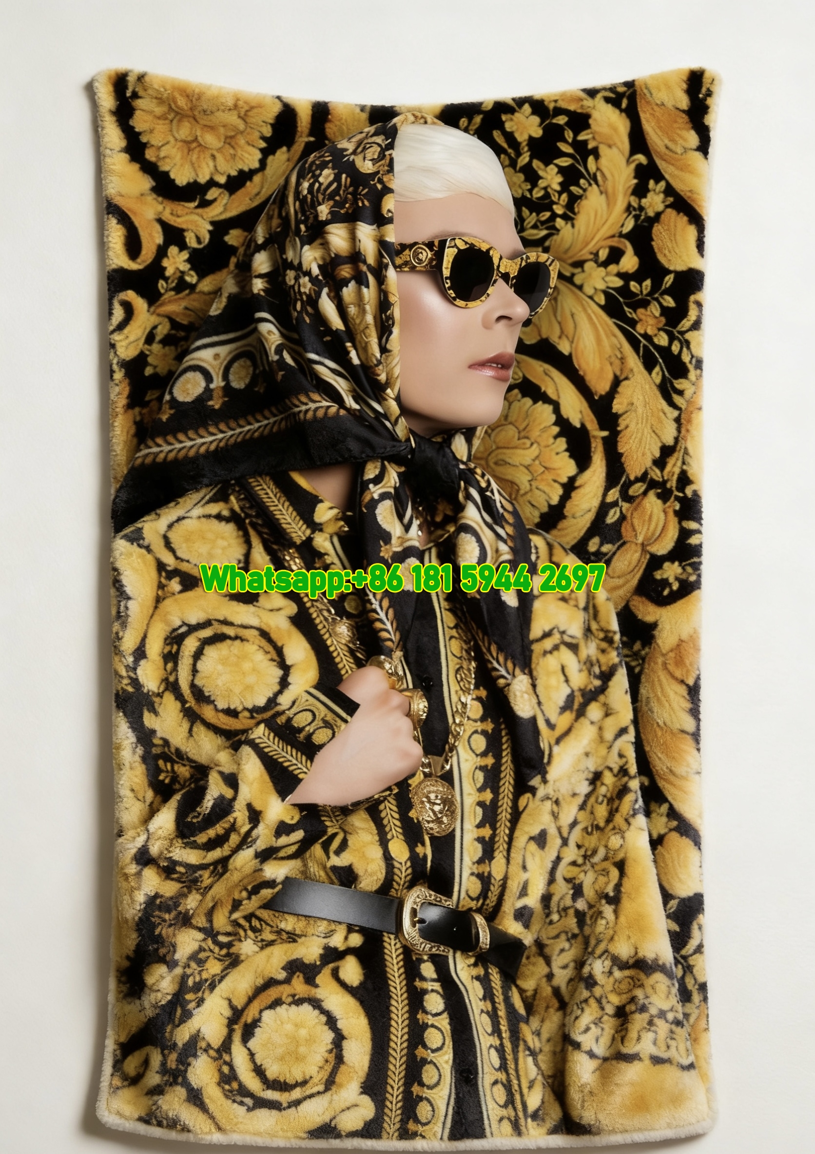 Versace Baroque Gold and Black Print Flannel Throw Blanket Luxury Ornate Sofa Cover Blanket IMG_1539